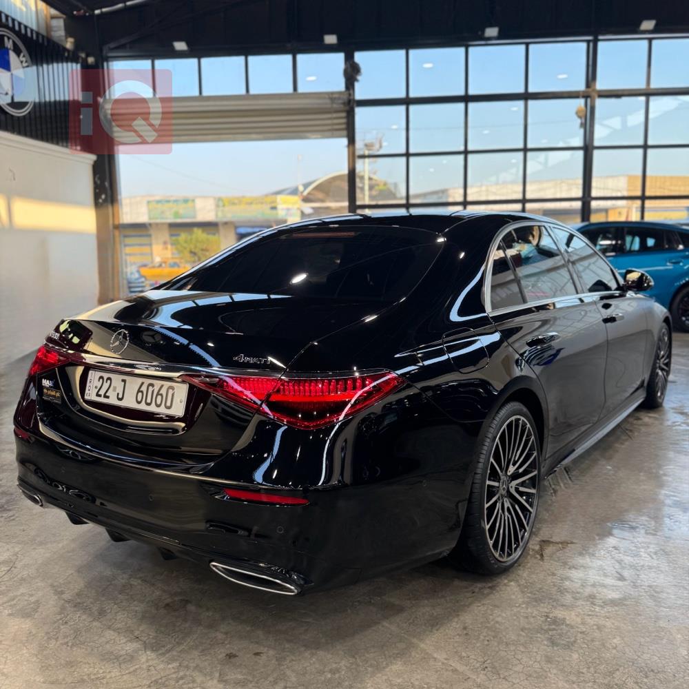 Mercedes-Benz S-Class